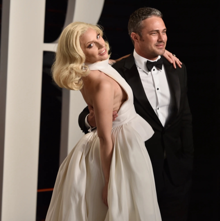 певица и актриса Леди Гага и ее парень