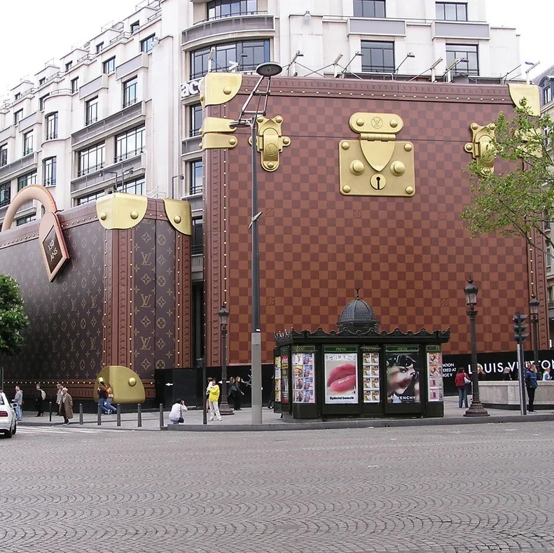 Офис Луи Виттон в Париже