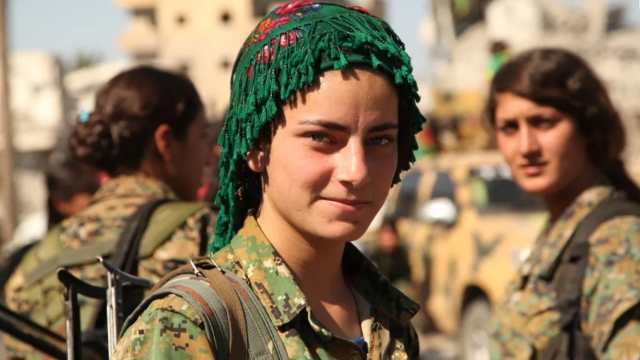 Курдские девушки в армии