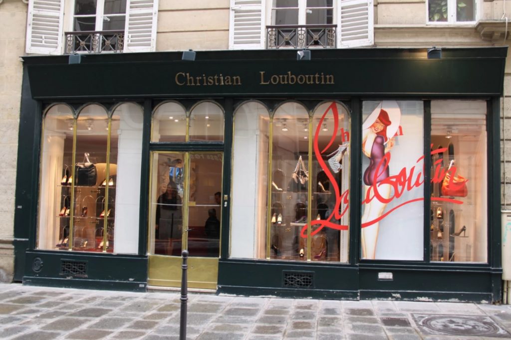 Бутик Christian Louboutin в Париже