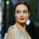Анджелина Джоли с яркой помадой