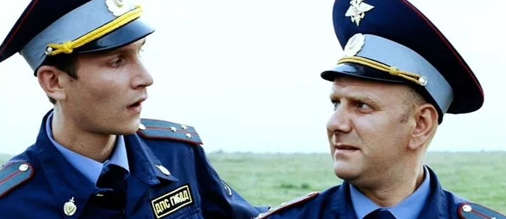 Актер Николай Наумов в полицейской форме