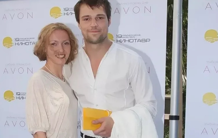 Актер Данила Козловский и его жена